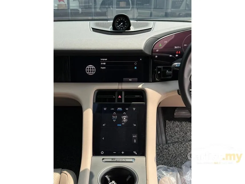 2023 Porsche Taycan 4S Sedan