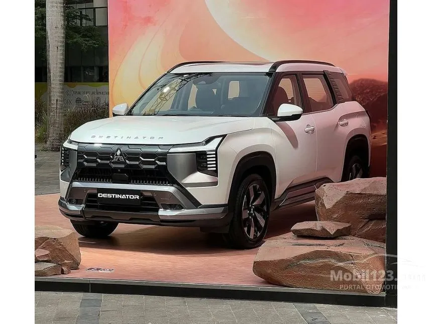 2026 Mitsubishi Destinator Ultimate Premium SUV