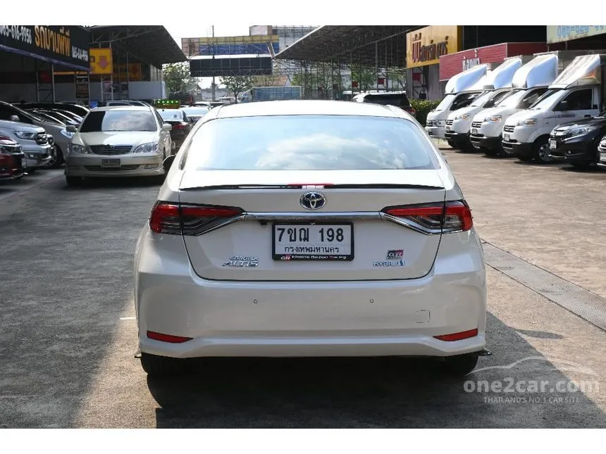 2020 Toyota Corolla Altis Hybrid Mid Sedan