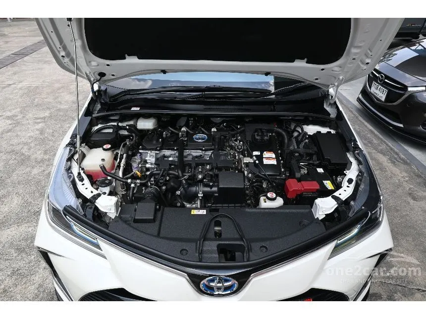 2020 Toyota Corolla Altis Hybrid Mid Sedan