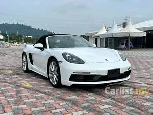 2019 Porsche 718 2.0 Boxster Convertible