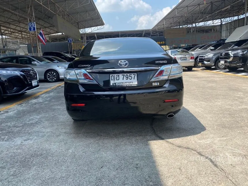 2012 Toyota CAMRY Hybrid Sedan