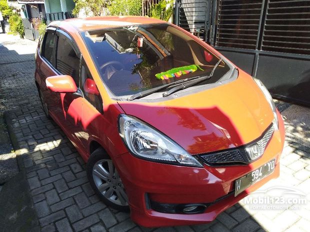 Honda Jazz Mobil bekas dijual di Jawa-timur Indonesia 