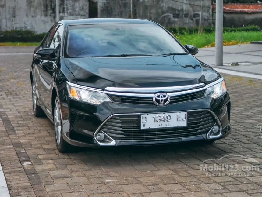 Jual Mobil Toyota Camry 2015 V 2.5 di Jawa Barat Automatic Sedan Hitam Rp 224.000.000