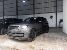 2022 Land Rover Range Rover 4.4 V8 First Edition *BSM,DIM,HUD,Panoramic Roof,Meridian Sound System,Front and Rear Electric Seat,Front and Rear Memory*