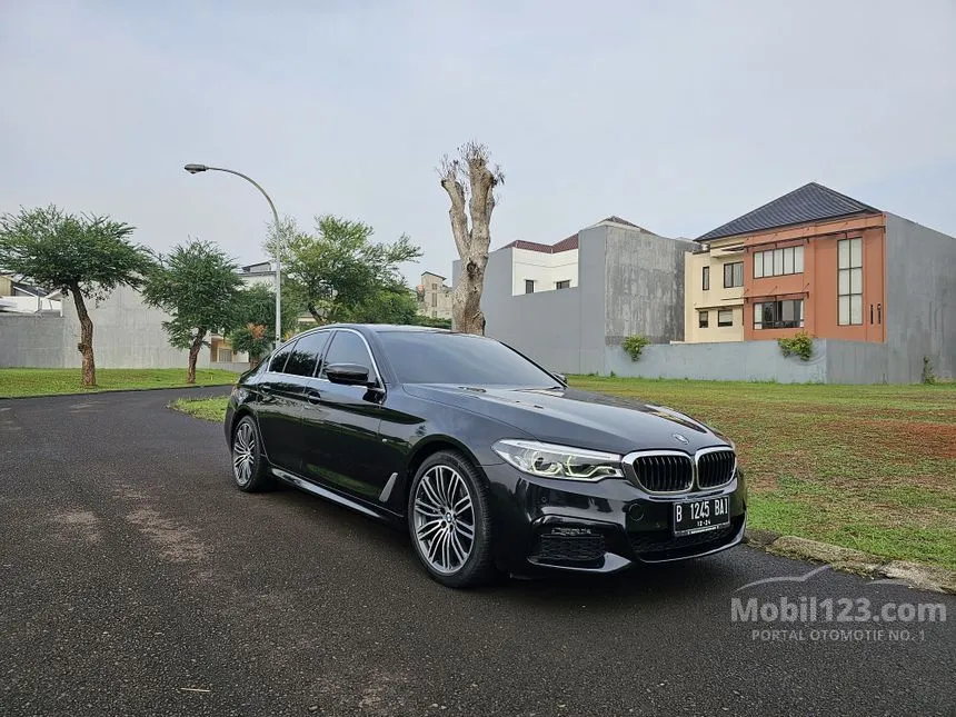 Jual Mobil BMW 530i 2019 M Sport 2.0 di Banten Automatic Sedan Hitam Rp 700.000.000