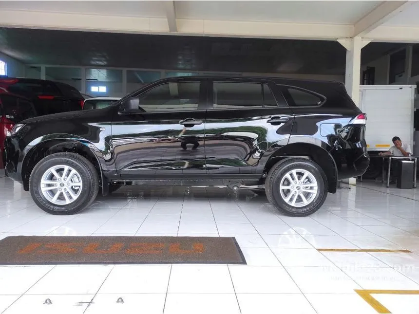 2025 Isuzu MU-X 4X4 SUV