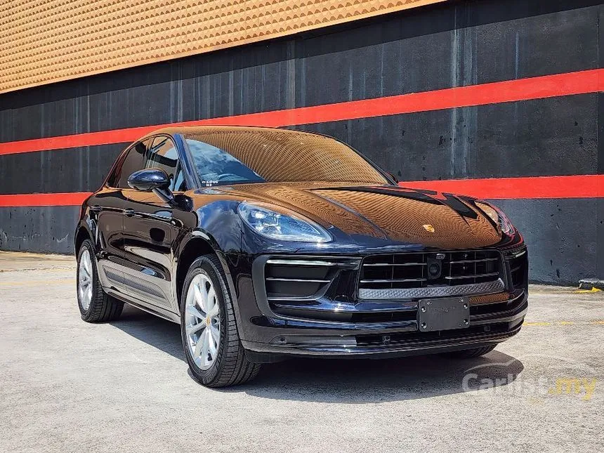 2022 Porsche Macan SUV