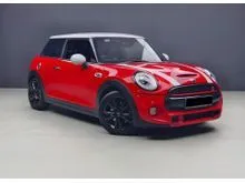 2017 Mini Cooper S 2.0 JCW line 3 door / 81k Mileage / 17 John Cooper Works Track Spoke alloy wheels / JCW Body Kit with Spoiler