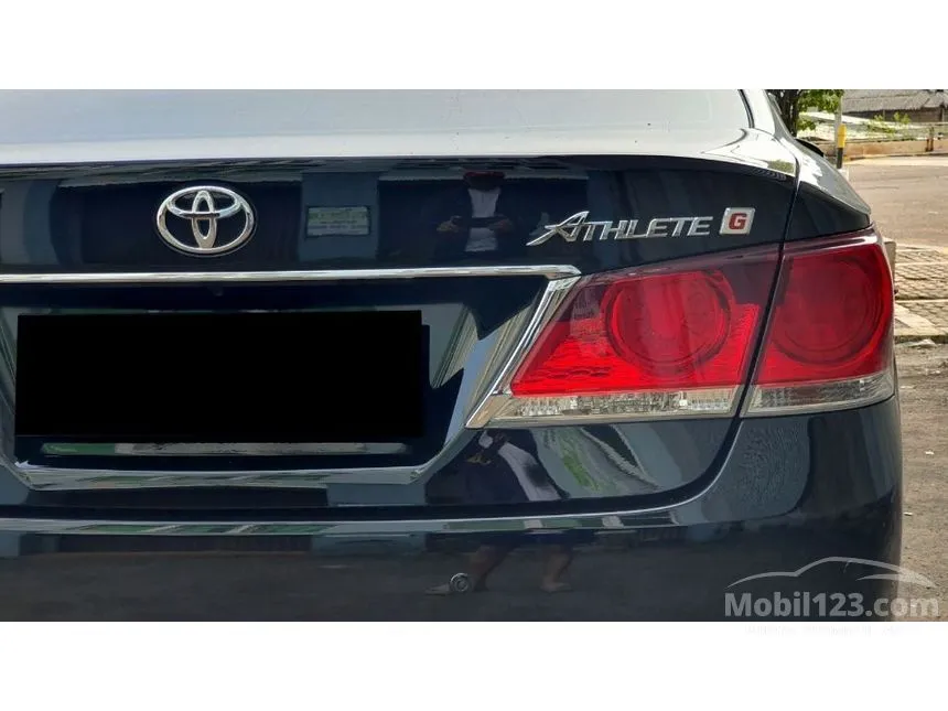 2013 Toyota Crown G Athlete Sedan