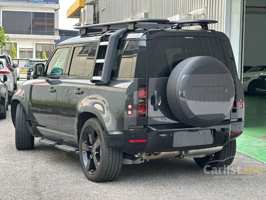 2022 Land Rover Defender 110 D300 SUV