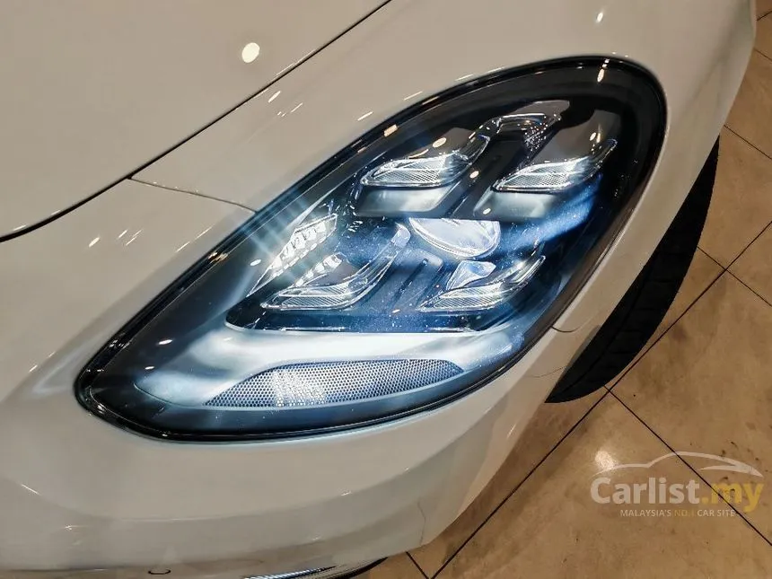 2022 Porsche Panamera Hatchback