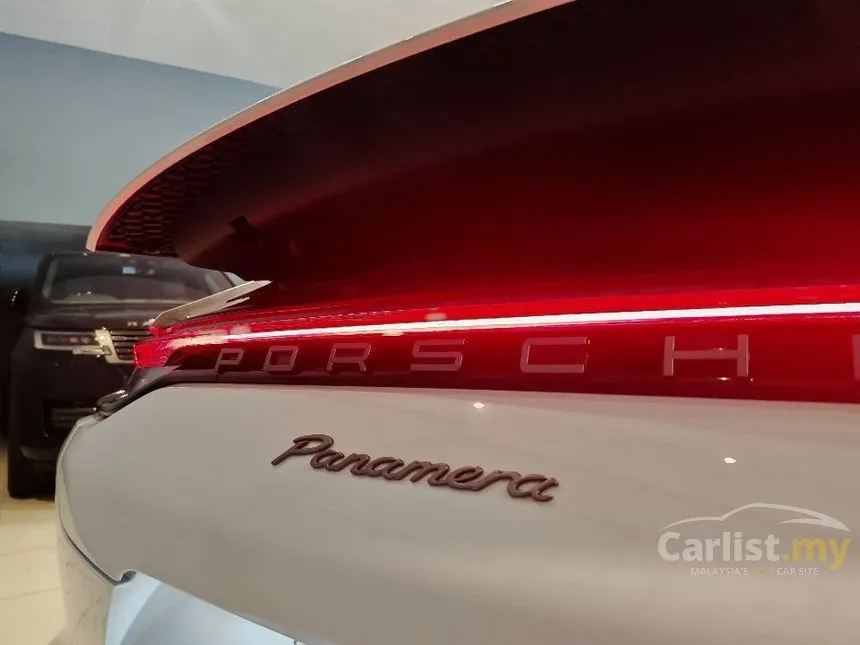 2022 Porsche Panamera Hatchback