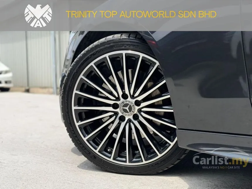 2022 Mercedes-Benz C300 AMG Line Sedan