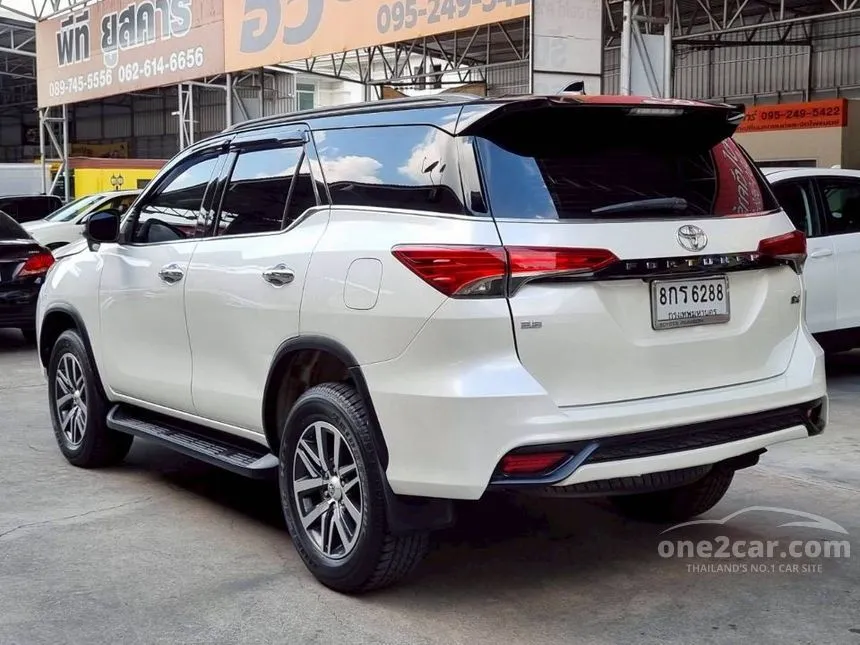 2018 Toyota FORTUNER V SUV
