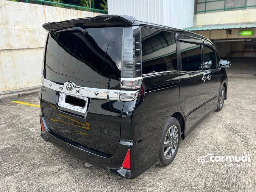 2018 Toyota Voxy MPV
