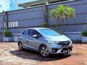 2016 Honda Jazz 1.5 V Hatchback