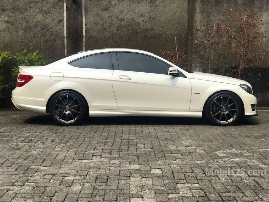 2011 Mercedes-Benz C250 AMG Coupe