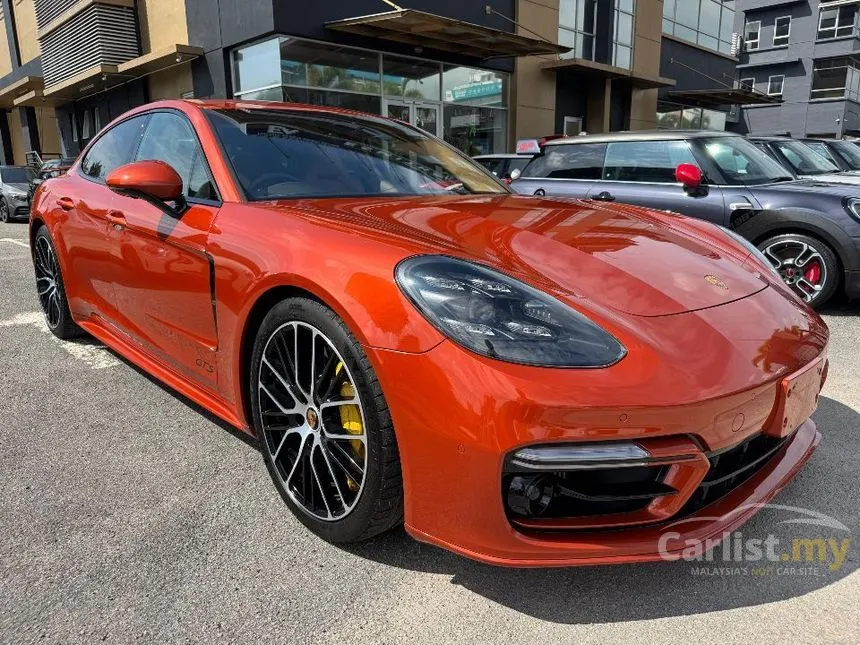 2022 Porsche Panamera GTS Hatchback