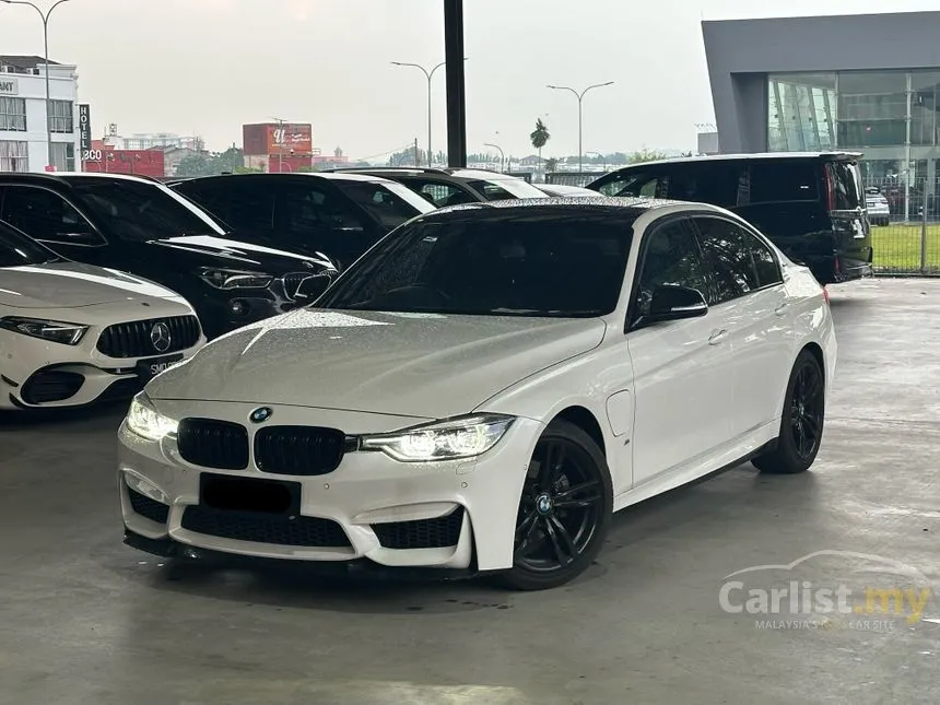 2019 BMW 330e M Sport Sedan