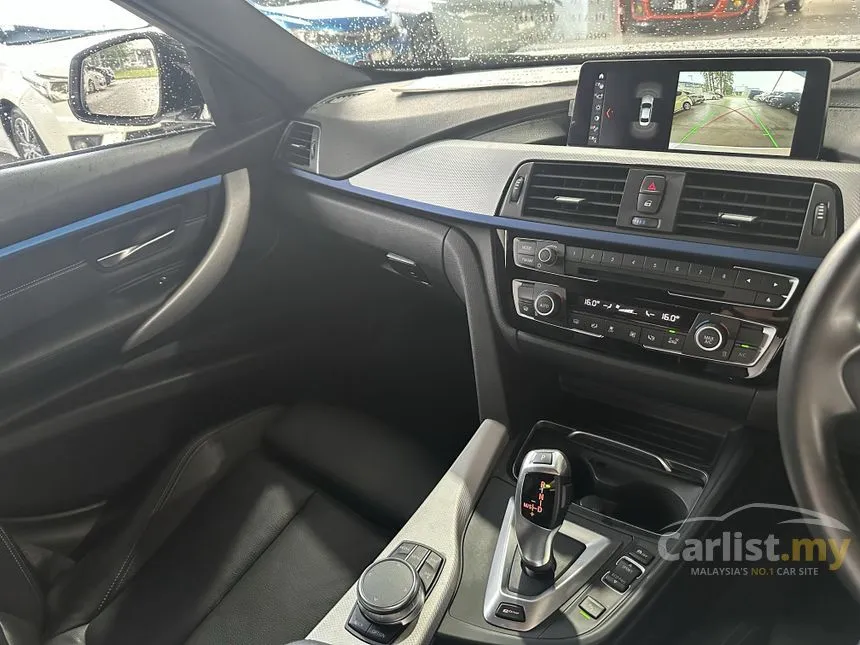 2019 BMW 330e M Sport Sedan