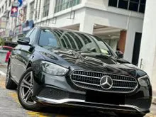 YEAR MADE 2023 MERCEDES-BENZ E200 2.0 AVANTGARDE SEDAN ONE OWNER ORIGINAL LOW MILEAGE FULL SERVICE RECORD WARRANTY  DIGITAL METER