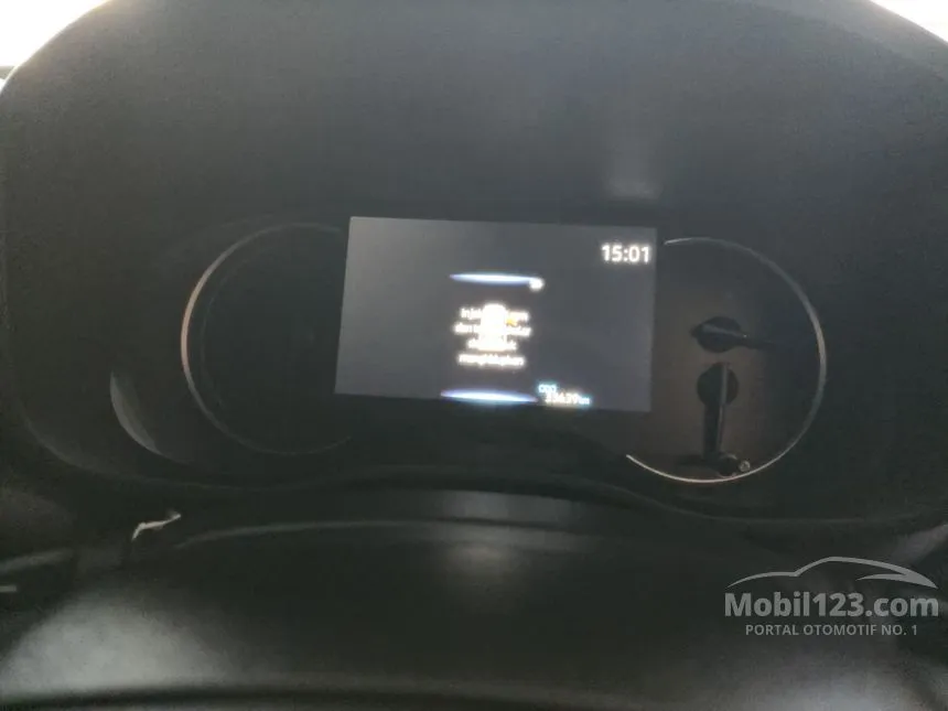 2023 Toyota Kijang Innova Zenix Q HV TSS ( Premium Color) MPV