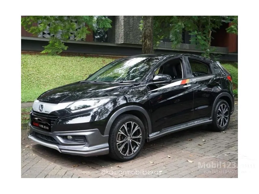 Jual Mobil Honda HR