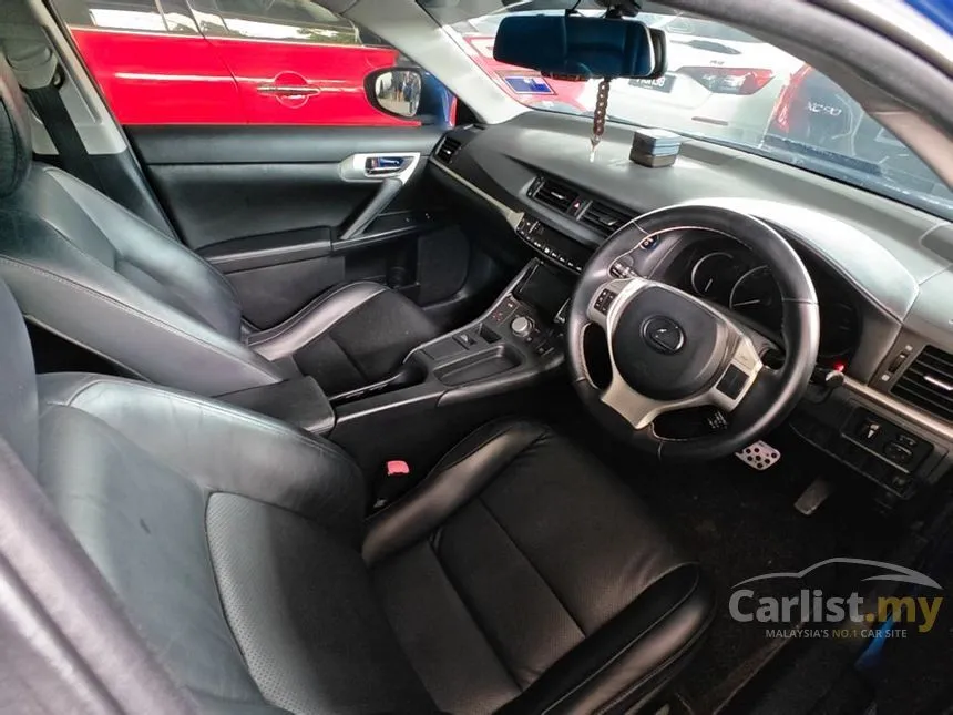 2011 Lexus CT 200h Hatchback