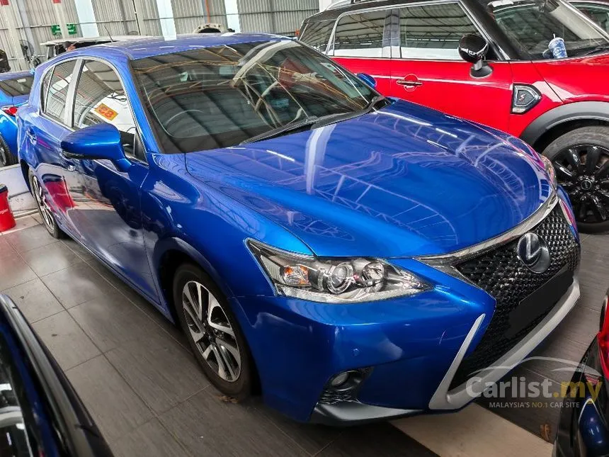 2011 Lexus CT 200h Hatchback