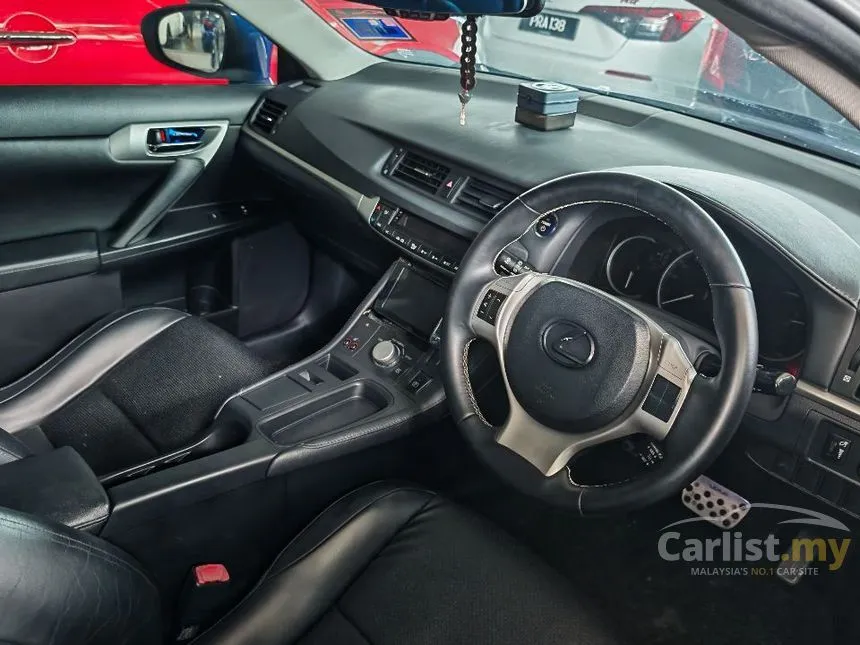 2011 Lexus CT 200h Hatchback