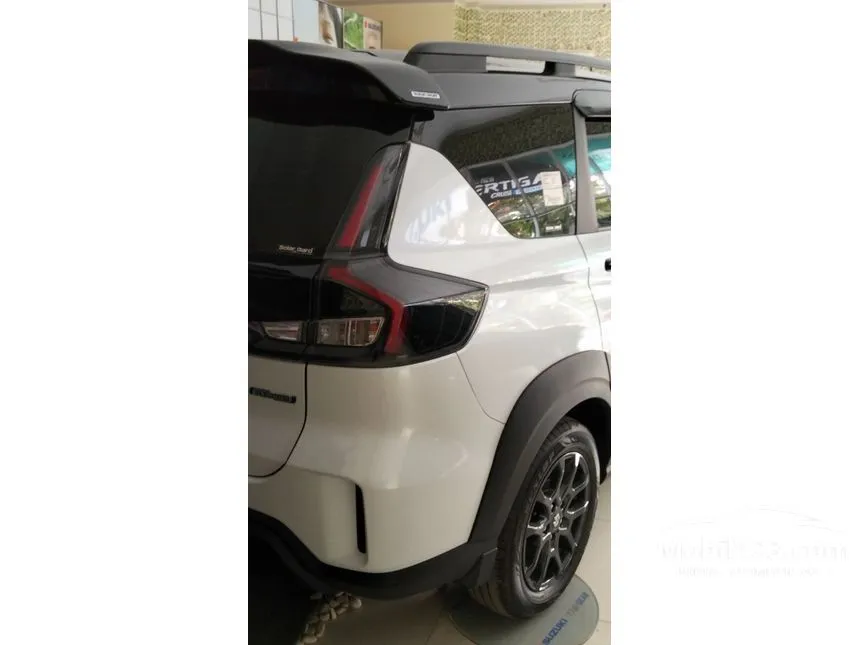 2025 Suzuki XL7 Kuro Hybrid SUV