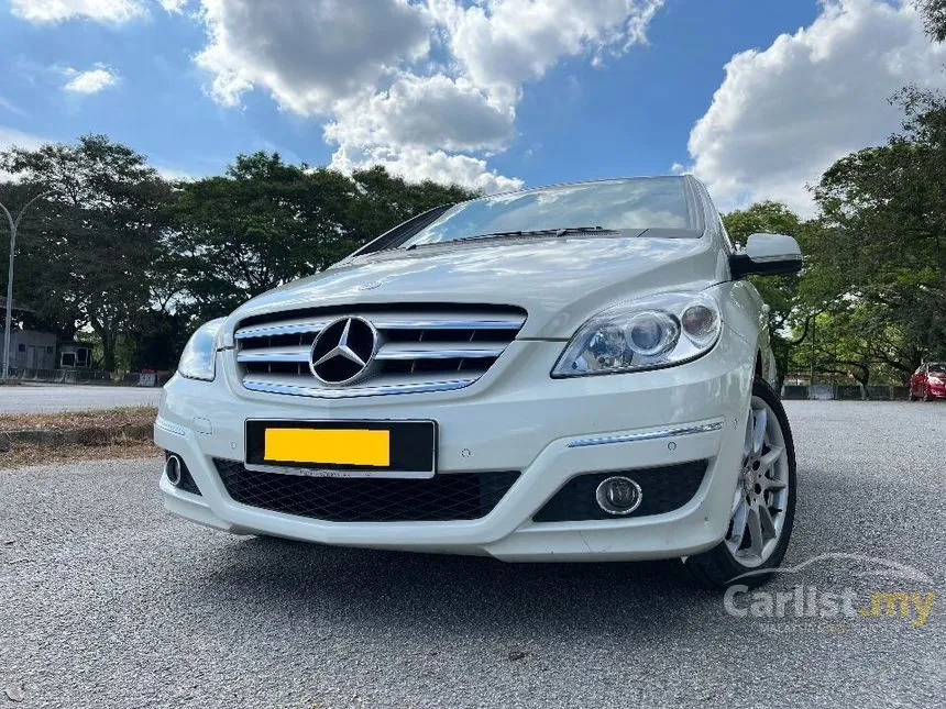 2011 Mercedes-Benz B180 Hatchback