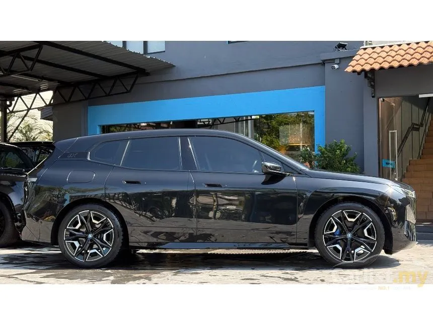 2023 BMW iX xDrive40 SUV