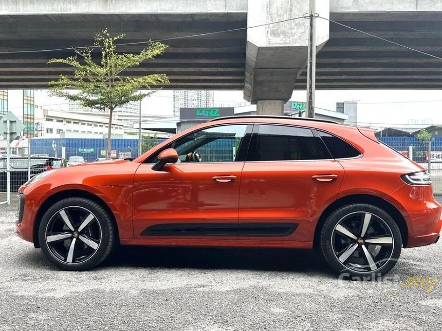 2022 Porsche Macan SUV