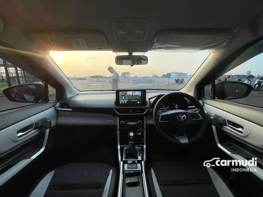 2024 Toyota Veloz Q TSS MPV