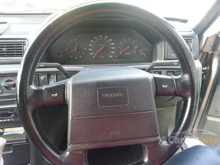 1995 Volvo 940 GL Sedan