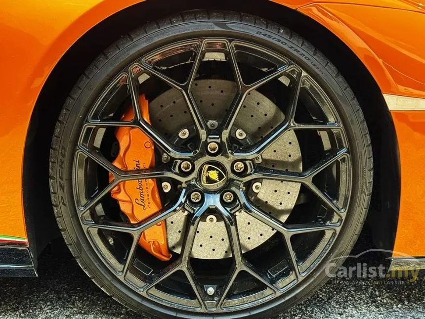 2019 Lamborghini Huracan Performante Coupe