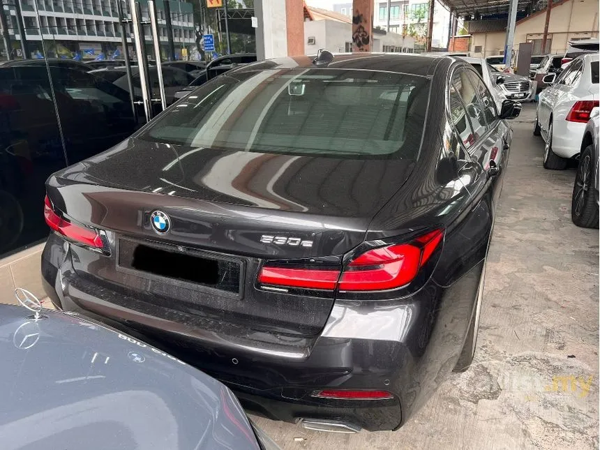 2021 BMW 530e M Sport Sedan