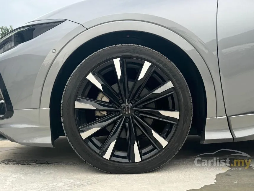 2024 Toyota Crown Crossover Z Sedan