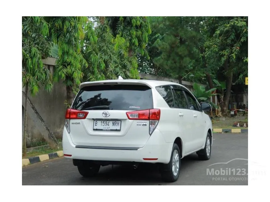 2017 Toyota Kijang Innova V MPV