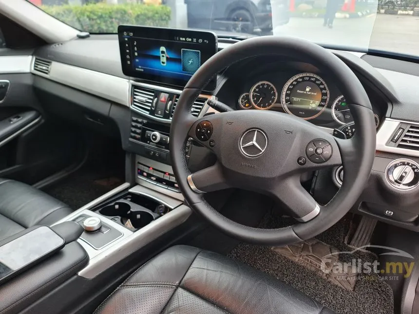 2009 Mercedes-Benz E300 Sedan