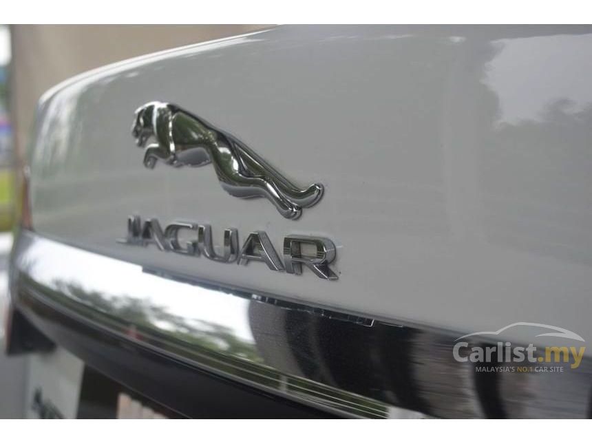 2014 Jaguar XF Luxury Ti Sedan