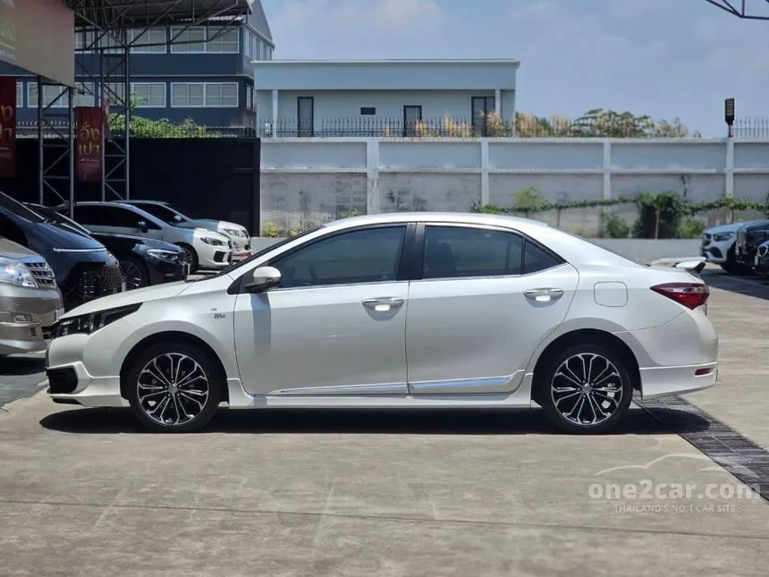 2015 Toyota Corolla Altis S Sedan
