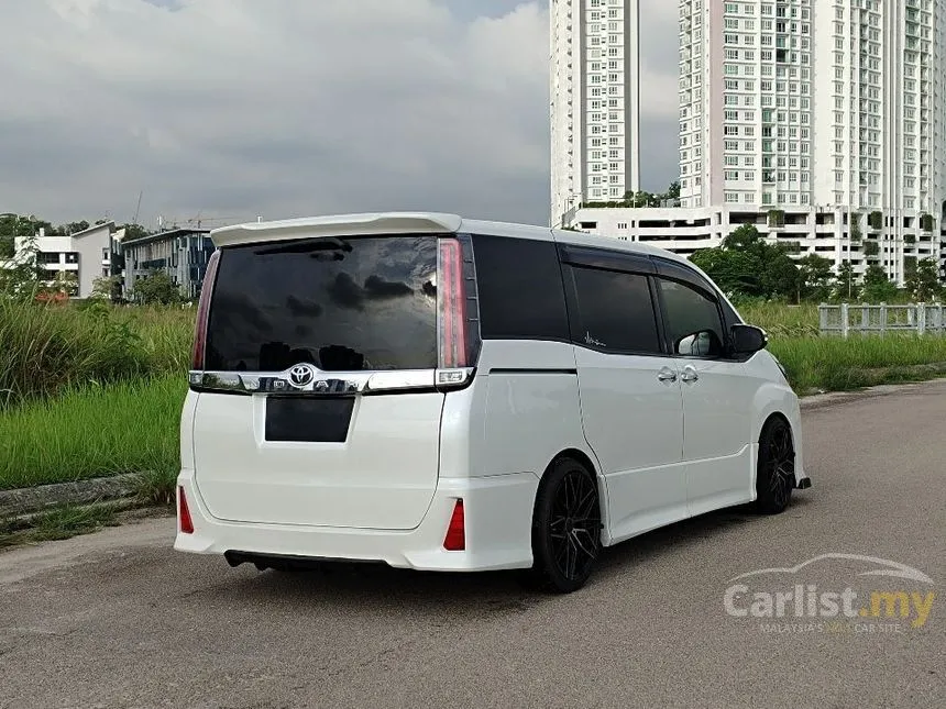 2017 Toyota Noah GS MPV