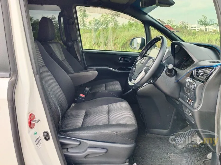 2017 Toyota Noah GS MPV