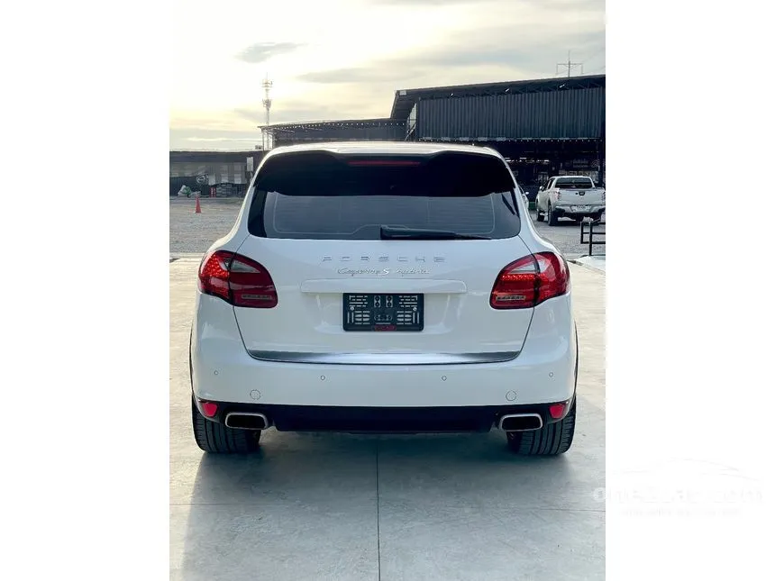 2012 Porsche CAYENNE S Hybrid SUV