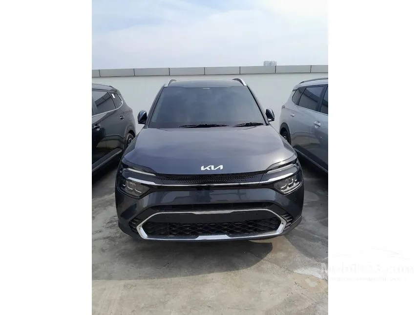 Jual Mobil KIA Carens 2024 Premiere 1.5 di Jawa Barat Automatic MPV Abu