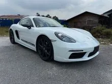 PDLS+, Japan spec, 2025 Porsche 718 2.0 Cayman Coupe, Bose sound system, 15k km only. Sport Chrono Packages.