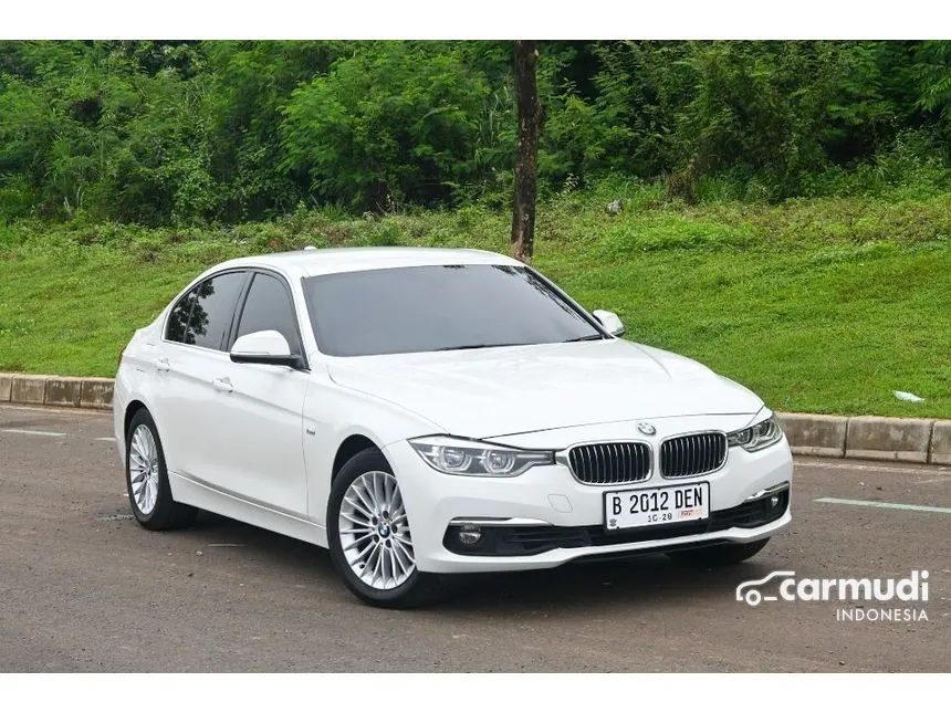 Jual Mobil BMW 320i 2018 Luxury 2.0 di Banten Automatic Sedan Putih Rp 392.000.000